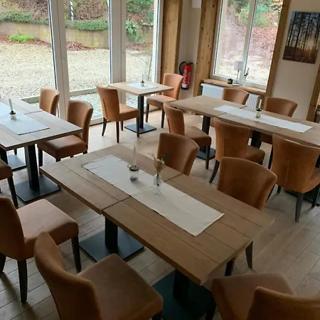 Berggasthof Tönsblick Hotell